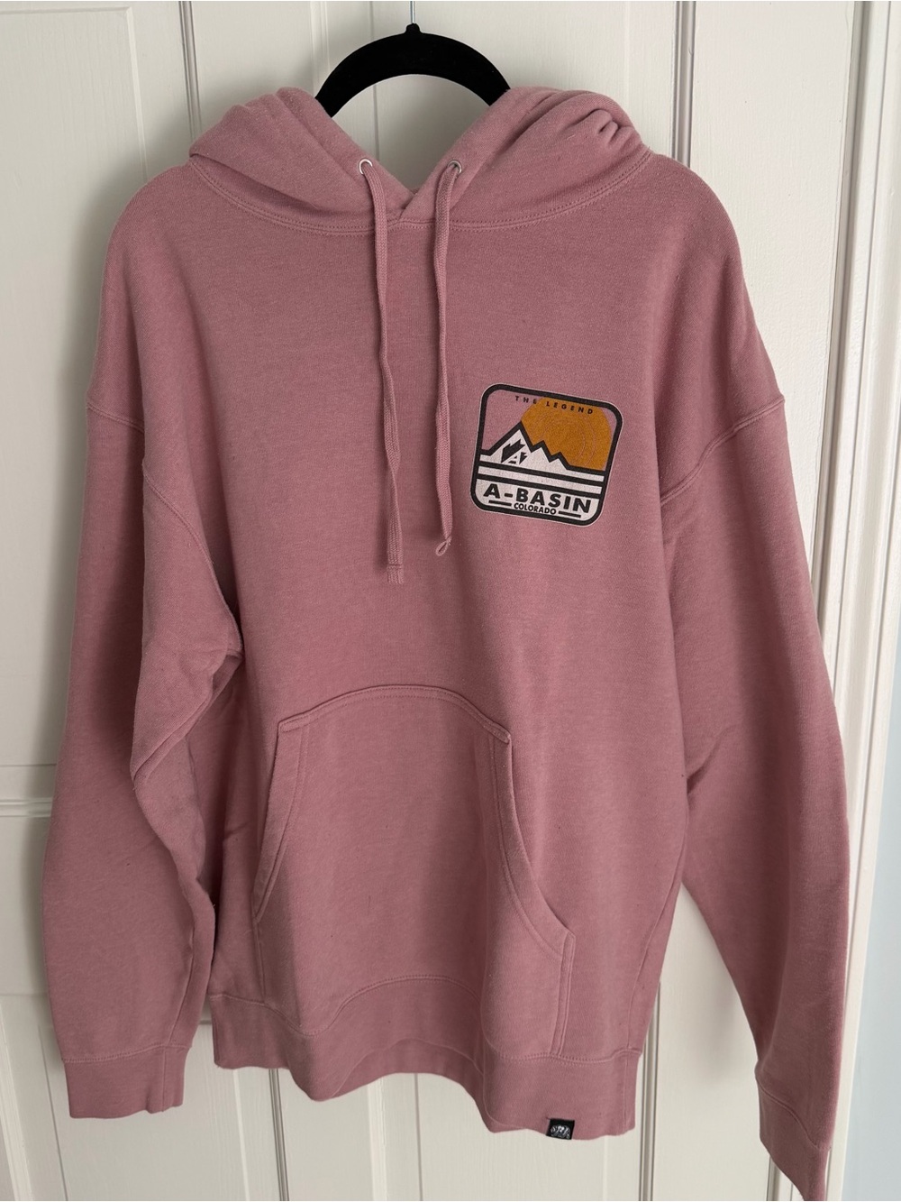 Arapahoe Basin / A-Basin Hoodie Sweatshirt in pink sz L